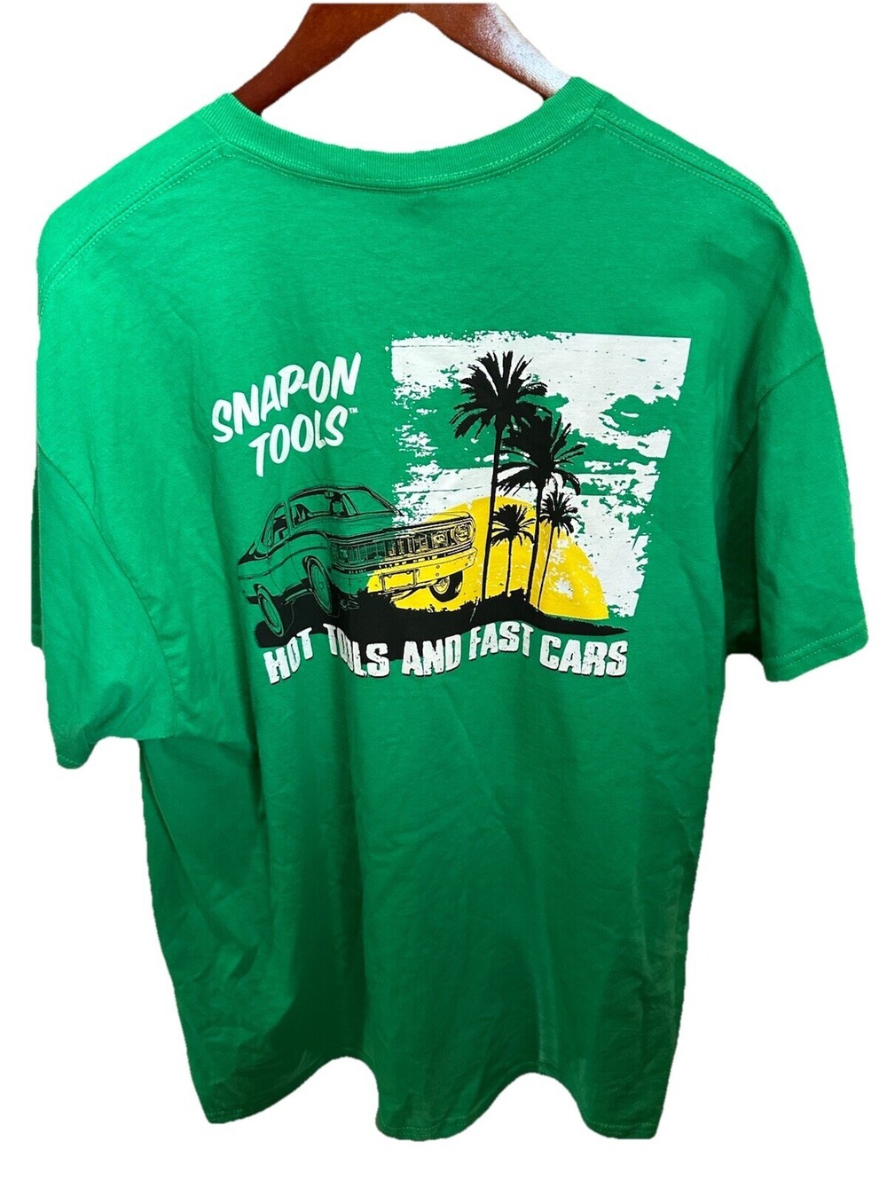 Snap-On Tools T Shirt XL Green Graphic Hot Tools Fast Cars NWT